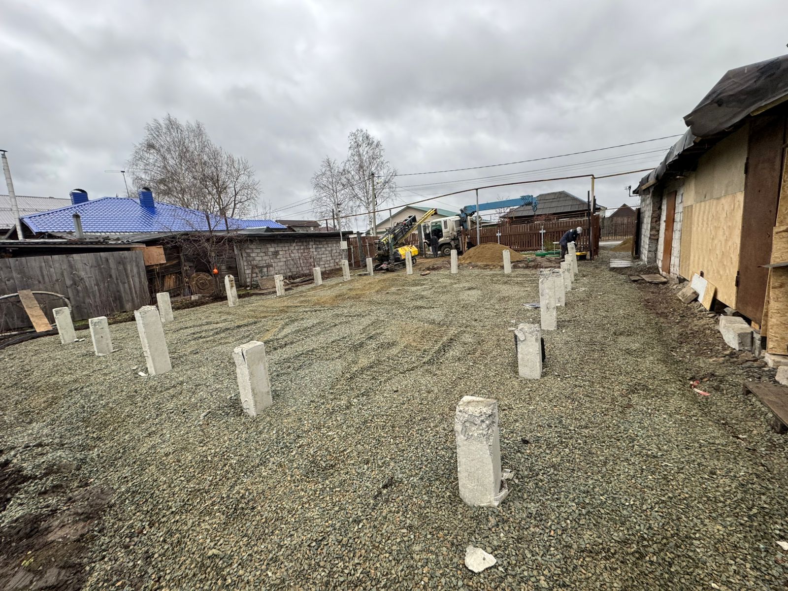 Свайное поле из 20 железобетонных свай под жилой дом в Нижнем Тагиле