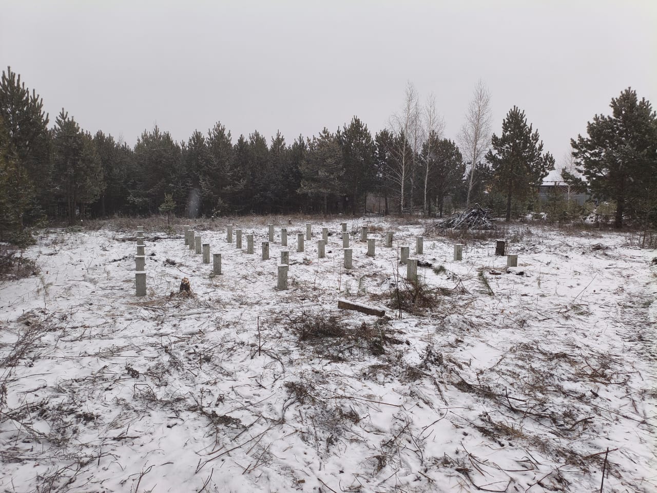 Свайный фундамент из 32 ЖБ свай 150х150 мм под дом из бруса в посёлке Бобровский Сысертского района